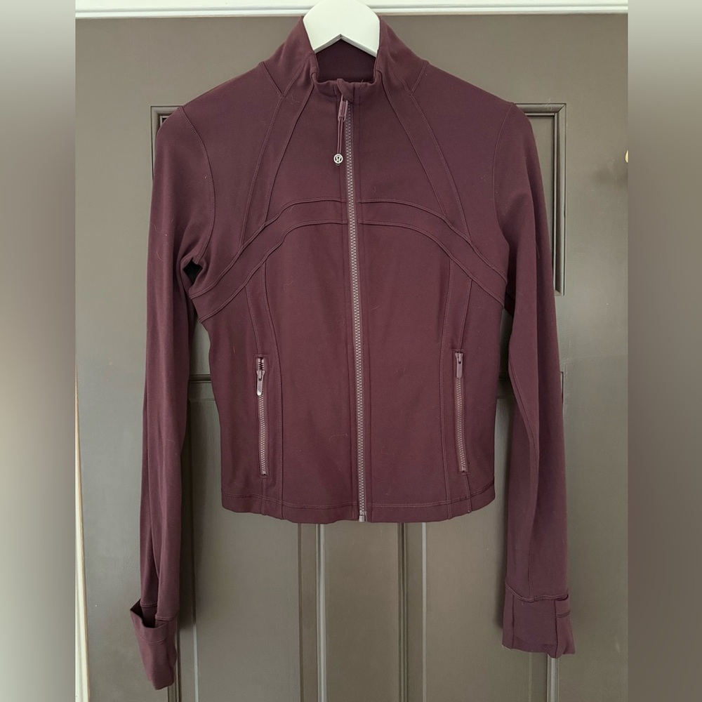 lululemon Black Plum Cropped Define Jacket 8 Purple Nulu *Flaw scuffed zipper*